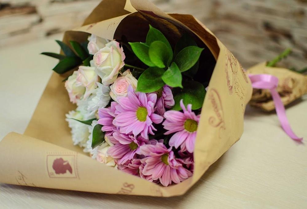 Букет цветов из: Розы и Хризантемы в Полярном