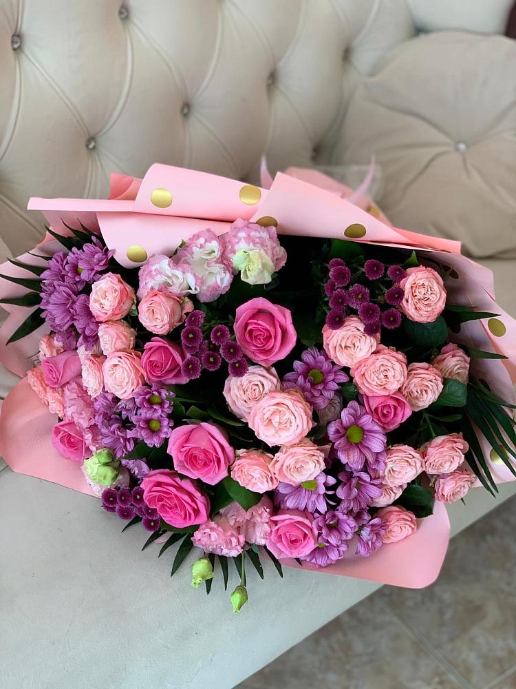 Букет цветов из: Хризантемы, Розы и Лизиантусы в Полярном