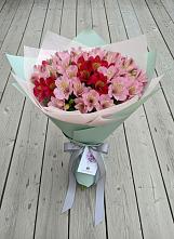 Букет цветов из:  Альстромерии в Полярном