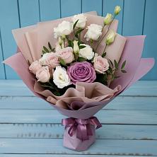 Букет цветов из:  Розы и Лизиантусы в Полярном