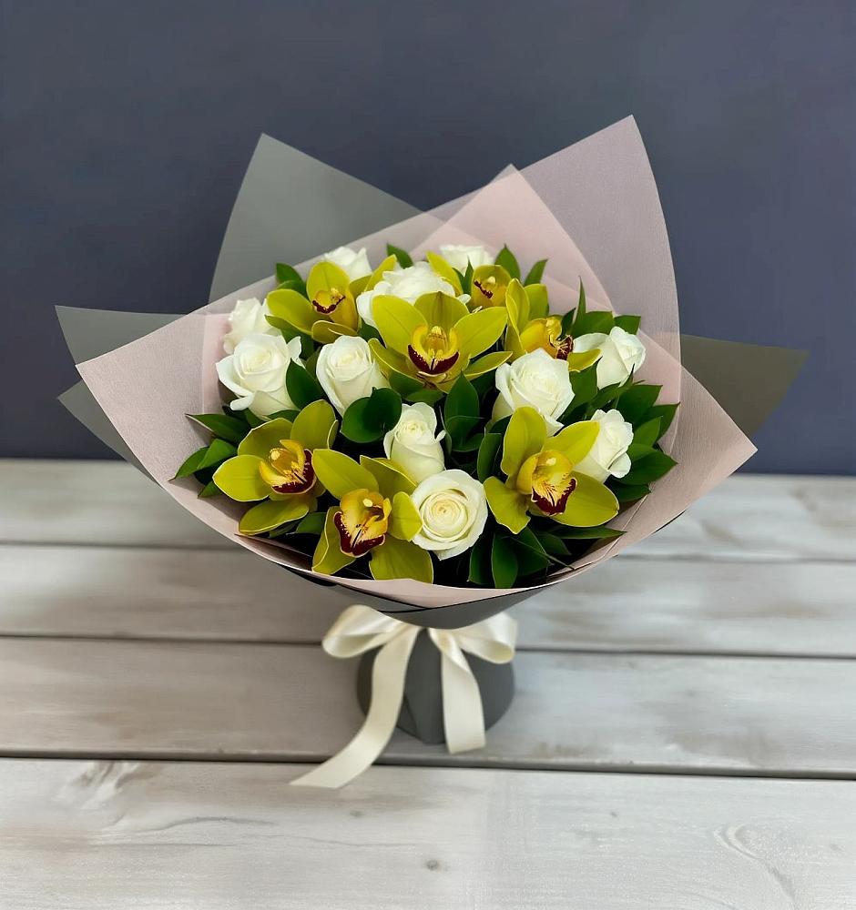 Букет цветов из: Орхидеи и Розы в Полярном