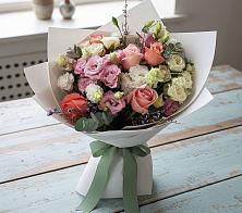 Букет цветов из:  Розы, Лизиантусы и Гвоздики #REPLACE_PRED# Полярном