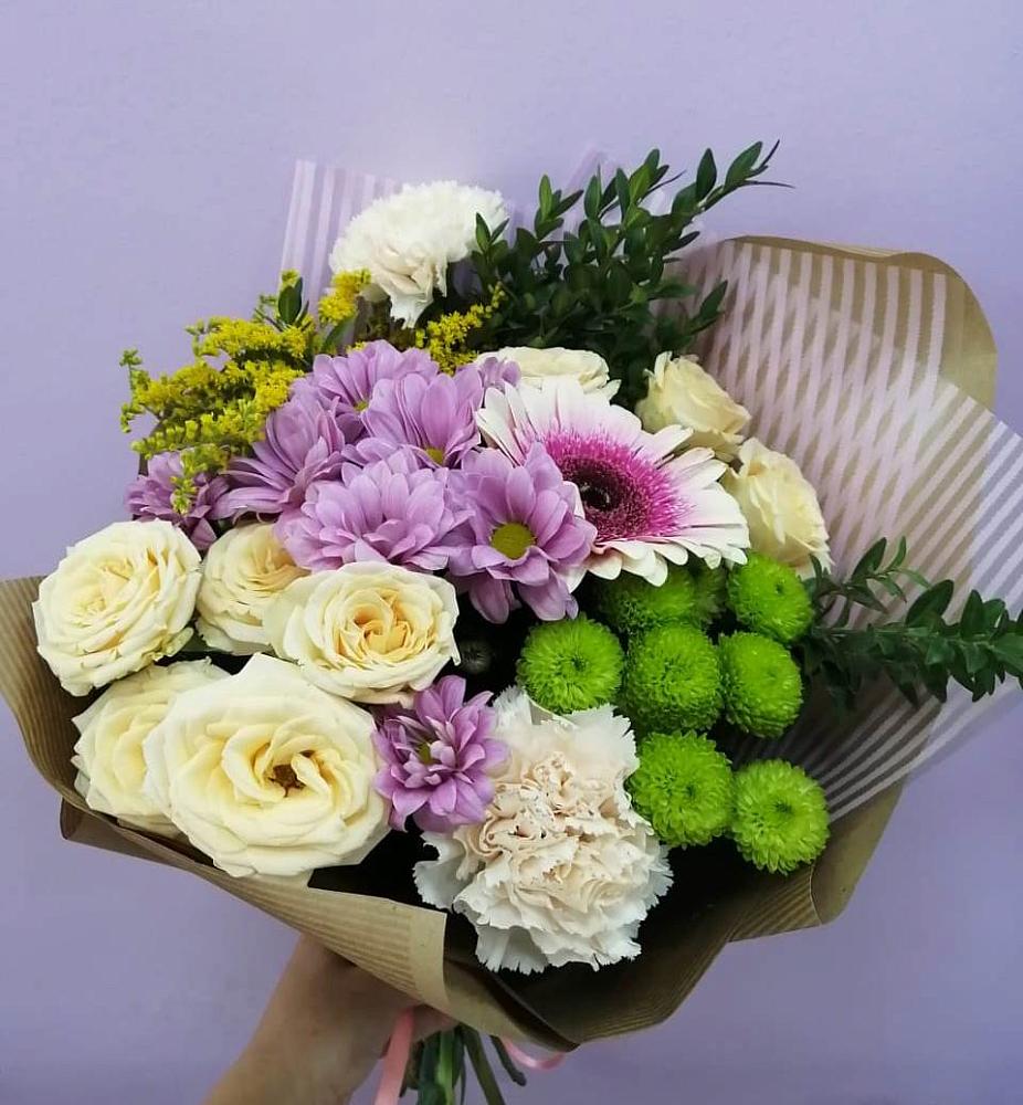 Букет цветов из: Хризантемы, Розы, Гвоздики и Герберы в Полярном