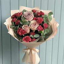 Букет цветов из:  Гвоздики и Розы в Полярном