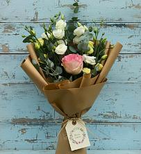 Букет цветов из:  Розы и Лизиантусы в Полярном